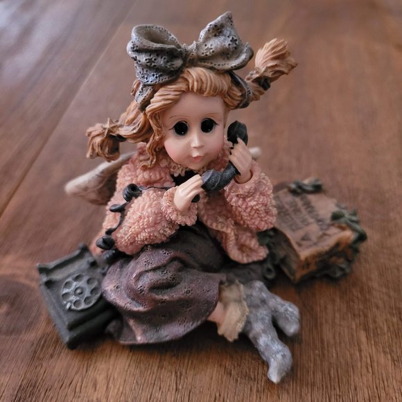 BOYDS FOLKSTONE GABRIELLE THE PHONE FAERIE 36003